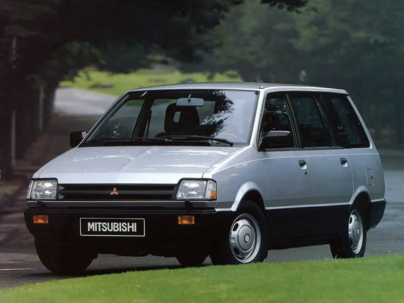 Mitsubishi Space Wagon (D04W, D05V,  D05W, D08W, D09W) 1 поколение, минивэн (09.1983 - 09.1991)